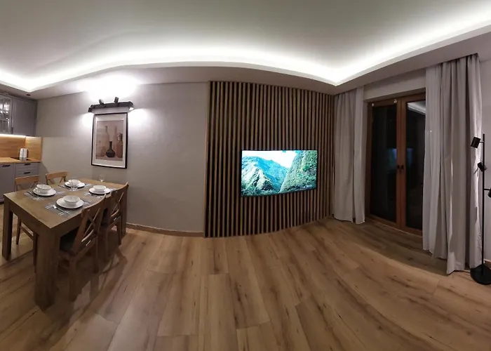 Z Prywatna Sauna, 300 M Do Szrenica Arena 斯克拉斯卡波伦巴